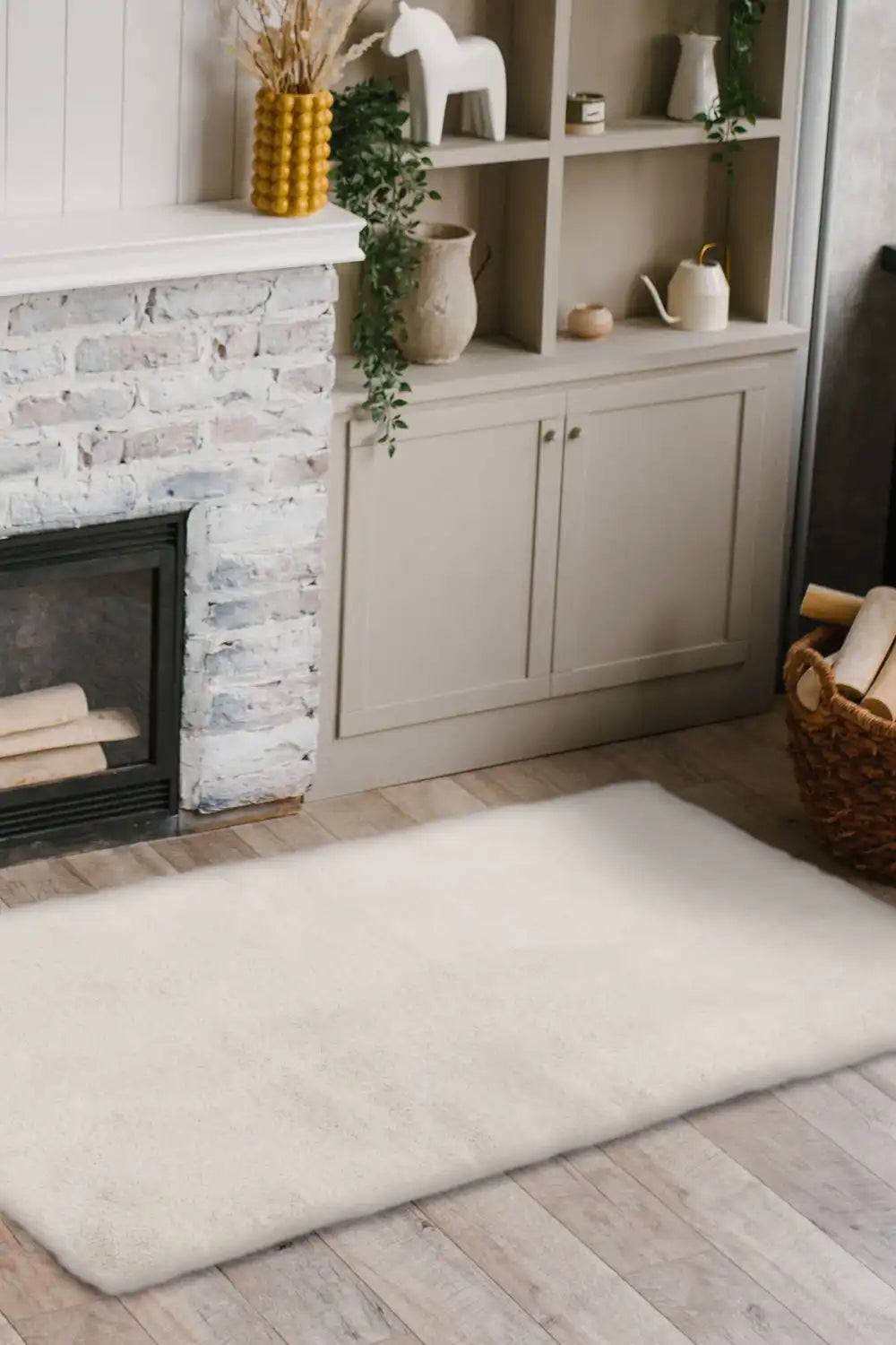 Luxury Faux Fur Melrose Ivory Rug RS