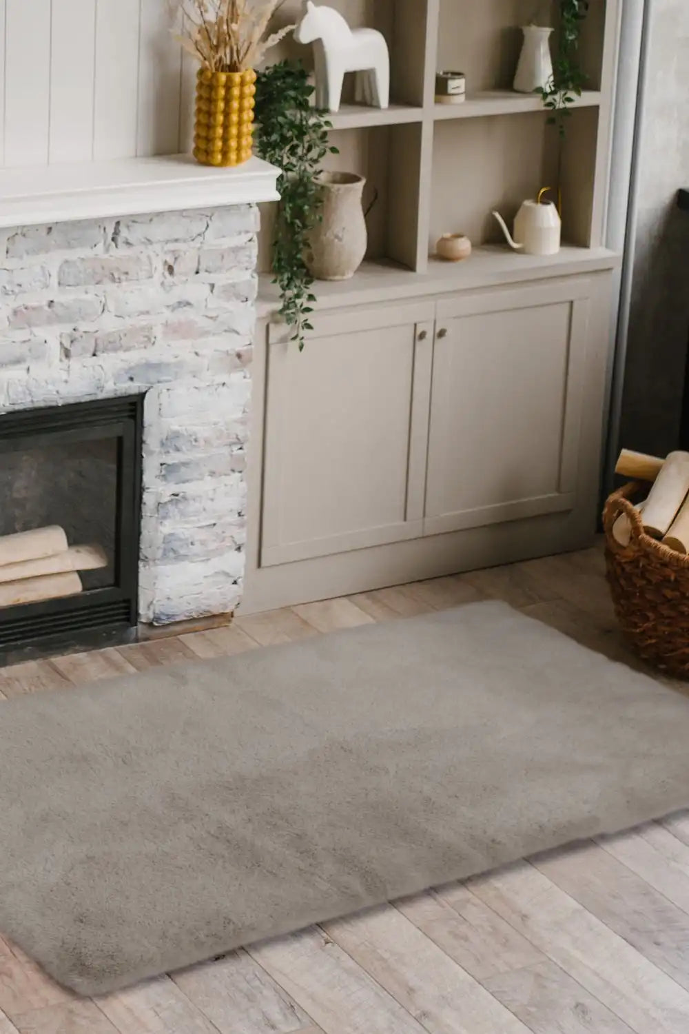 Luxury Faux Fur Melrose Natural Rug RS