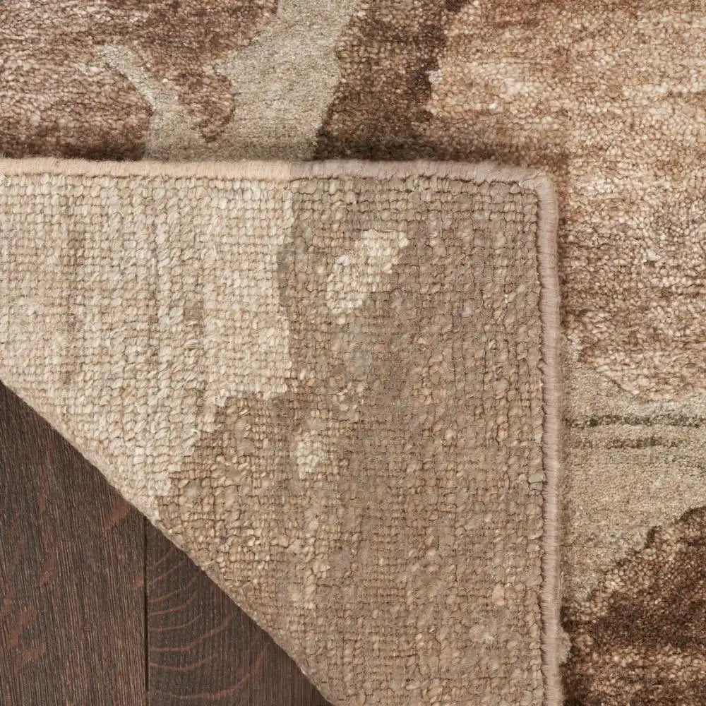 Silk Shadows SHA24 Beige Silver Rug RS